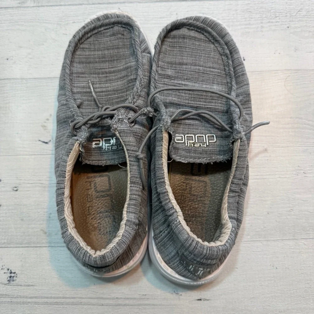 Hey Dude kids grey slip on shoes is youth 3 ladies‎ 4